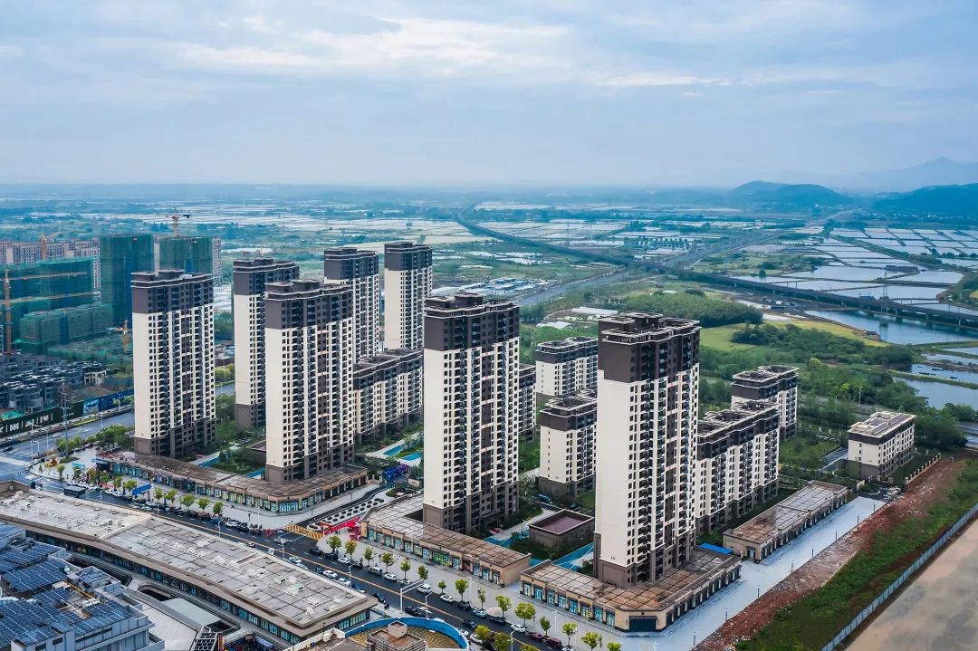 新城地产铜陵吾悦华府!盛景交付,家期已至
