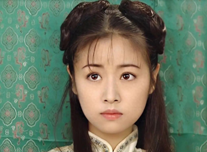 回顾:林心如老到认不出!穿宽松t恤显苍老,素颜出镜似农村大妈?