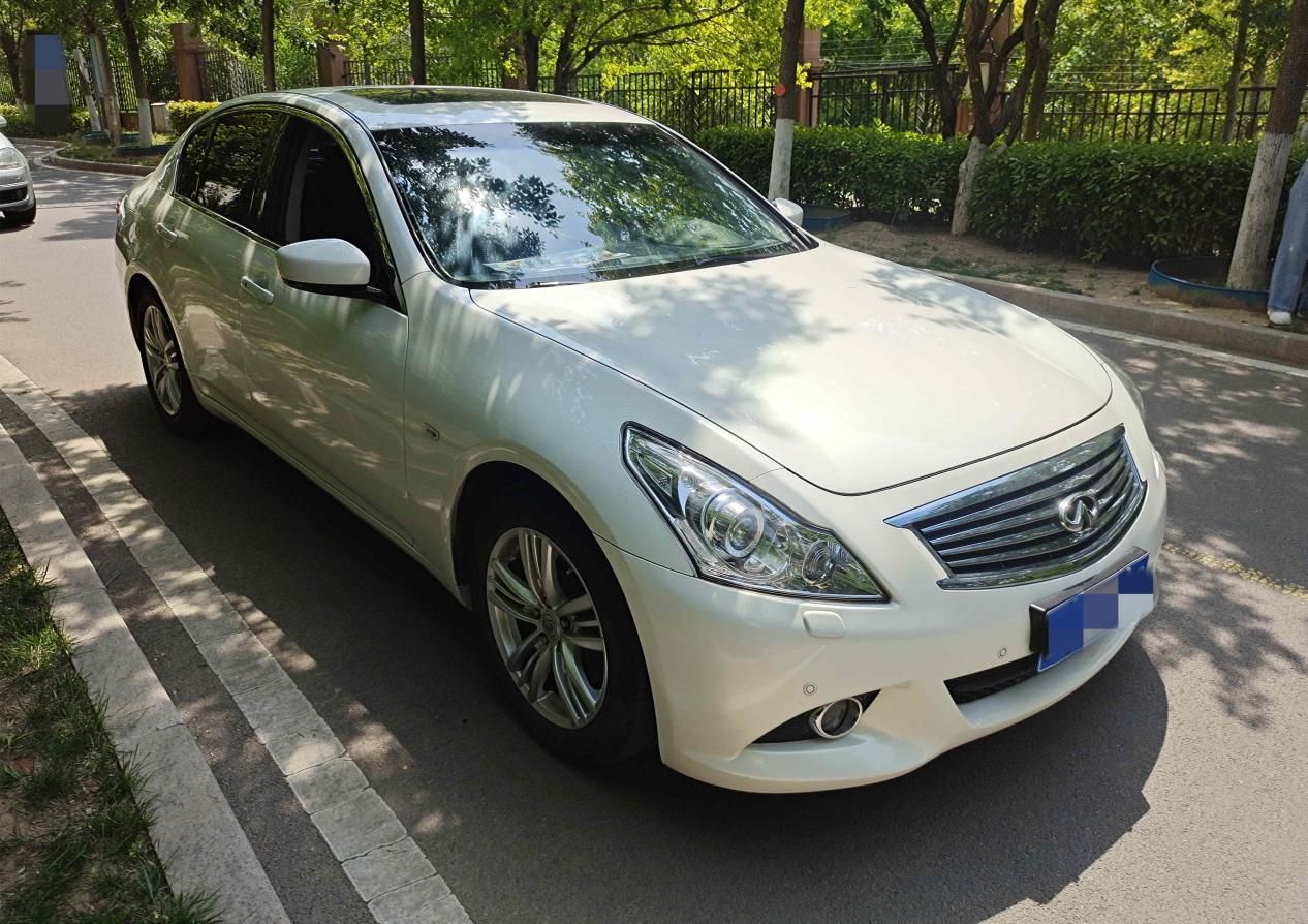 自夸半天也没卖,8w的英菲尼迪g25车况一言难尽