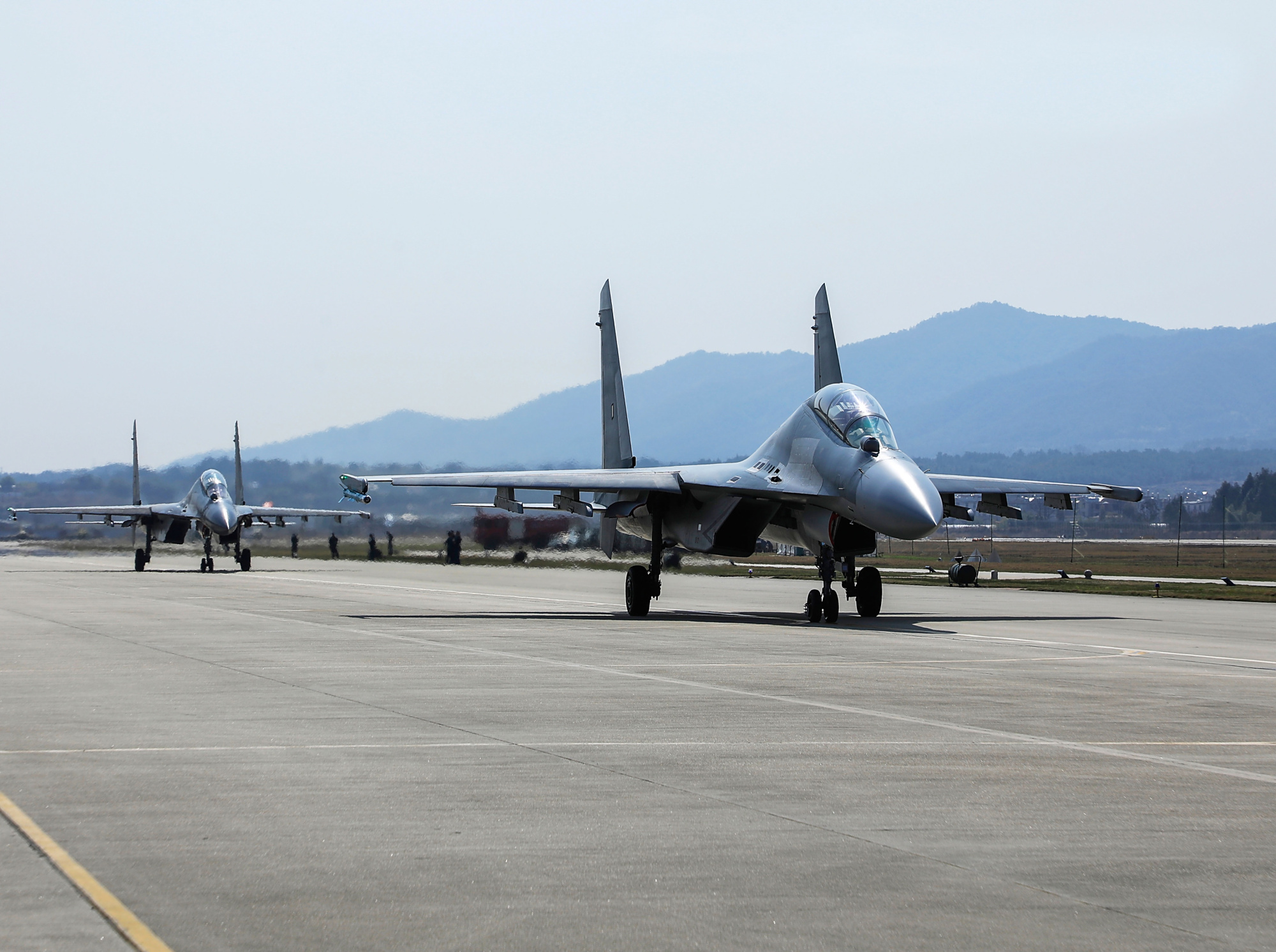 苏-30mk2战机事实证明,中国空军迈向远洋的能力越来越强大.