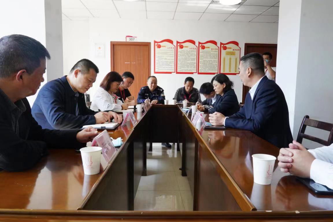 武汉复兴村社区携手武汉城建集团开展"平安家园共同缔造"活动