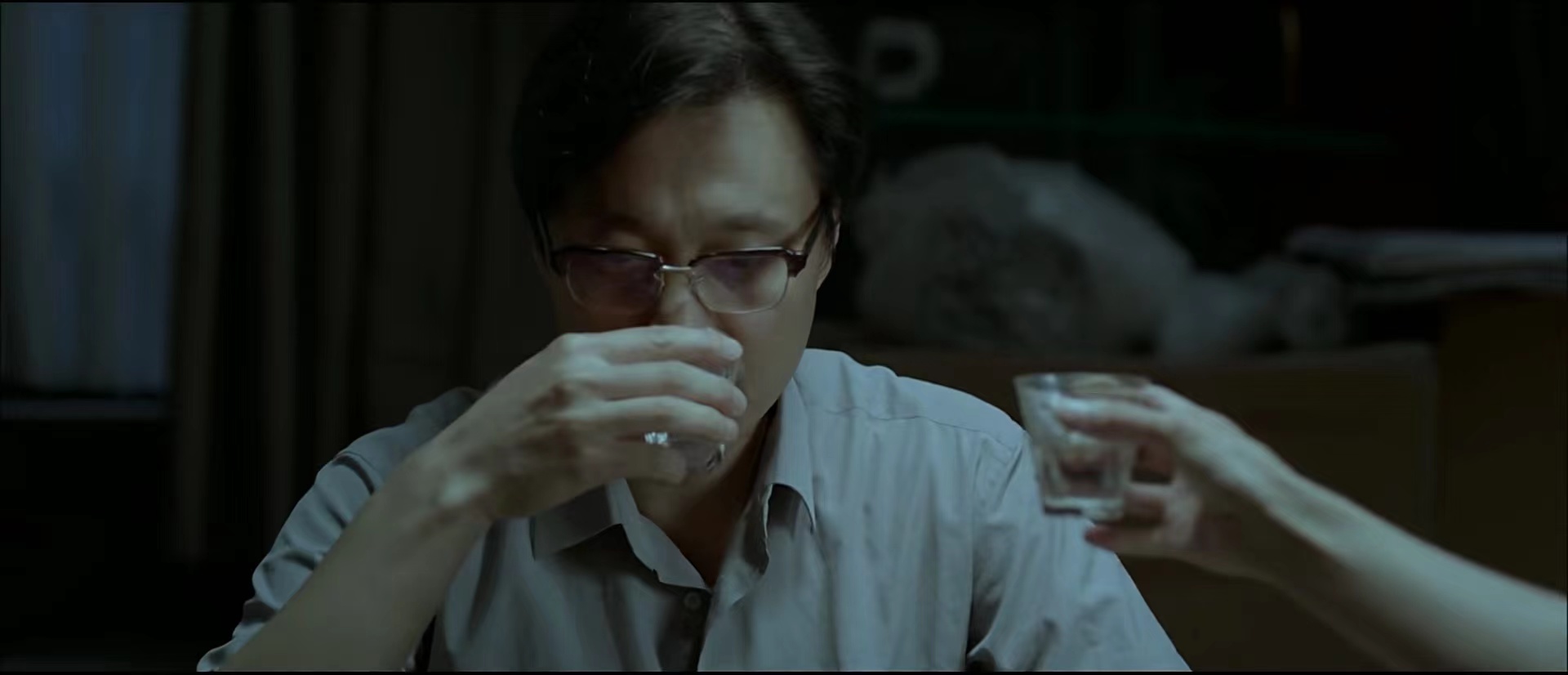 重温《万箭穿心》:才懂为什么马学武宁可自杀也不愿意回到婚姻里