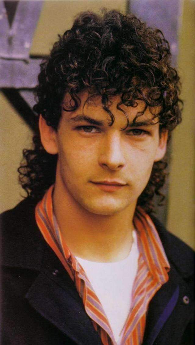 足球也有帅哥,颜值不输好莱坞明星,足坛十大年轻时巅峰颜值