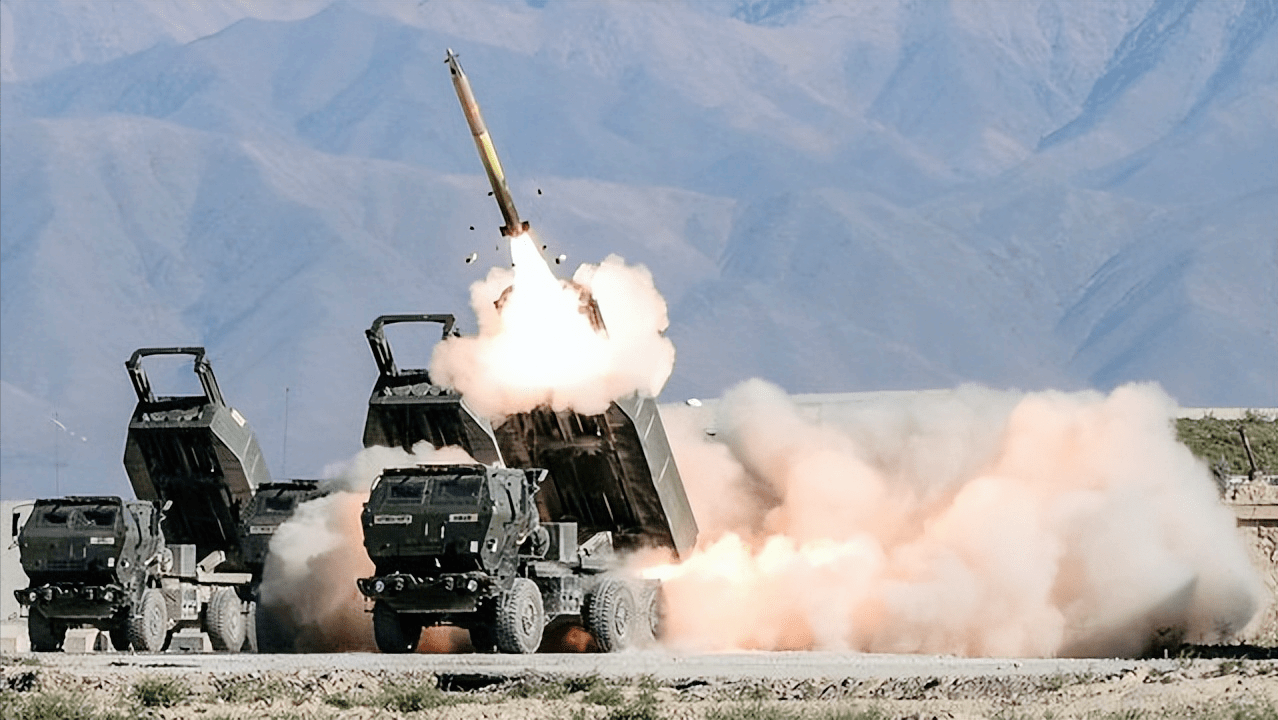 中国成功展示超级远火,射程达到500公里