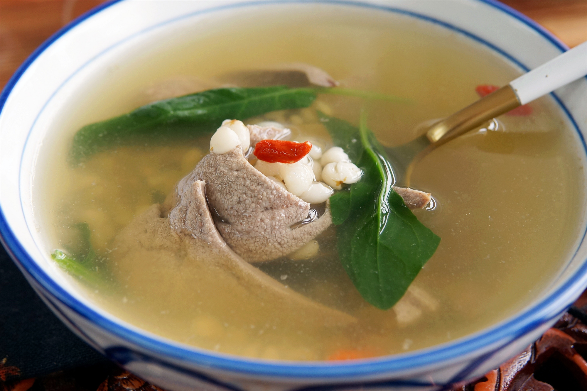 明日谷雨,记得给家人做薏米猪肝汤,饮食"春养肝",健康过春天