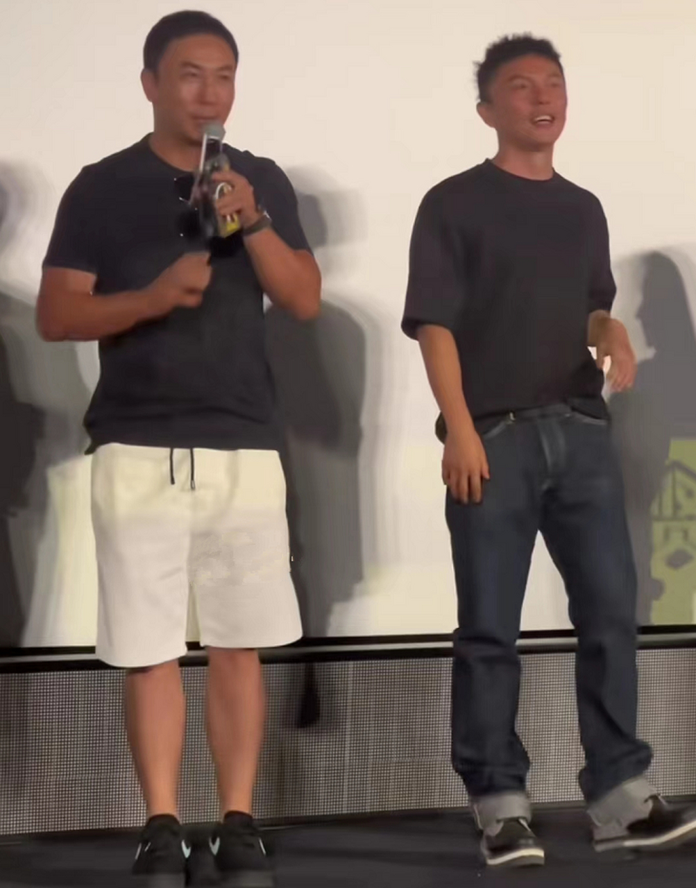 7月8日,据媒体报道,谢苗主演的电影《东北警察故事2》进行宣传,释小龙