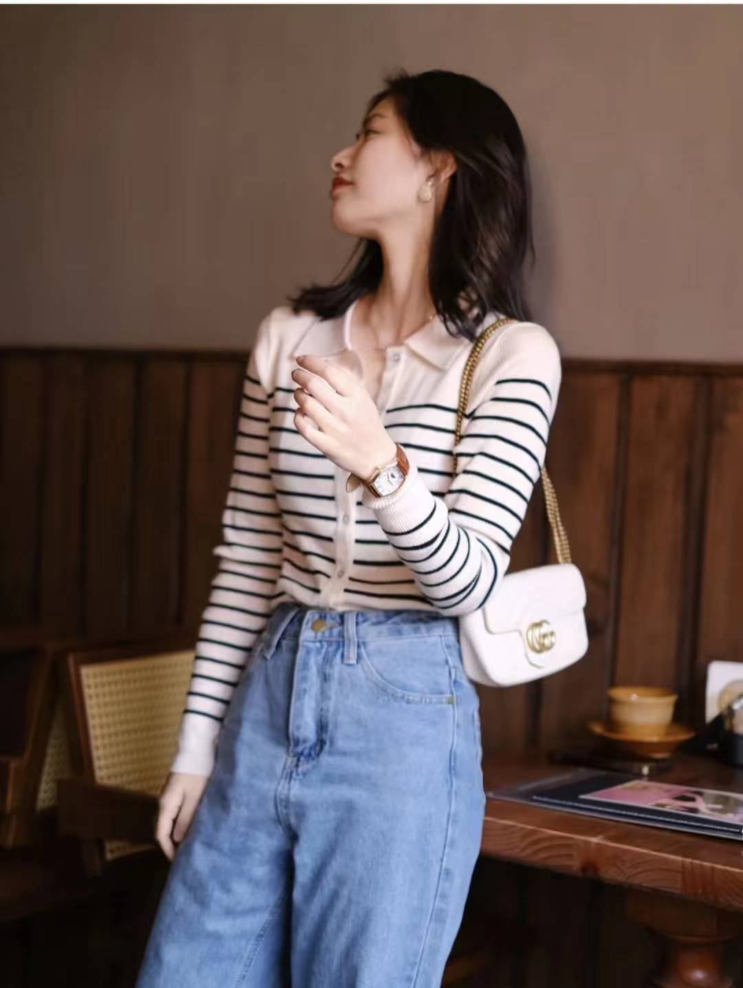 藏青色polo衫配什么裤子好看