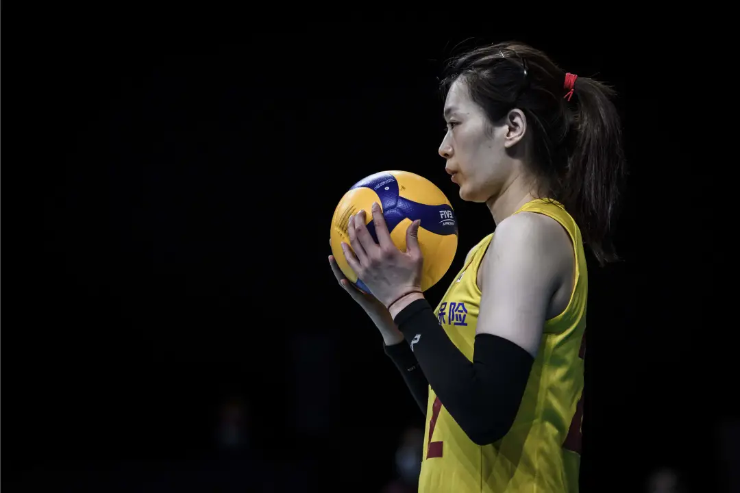 中国女排调整在即,4朵金花合照透露特殊信号,接应位置或再补强