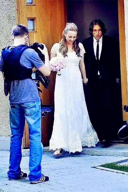 莫德里奇的爱情美得像糖,妻子的穿搭朴素无华