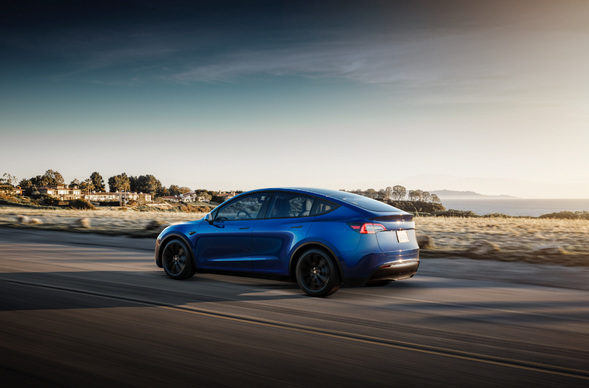 预算30万,智能驾驶标杆车型对比,问界m5 vs特斯拉model y