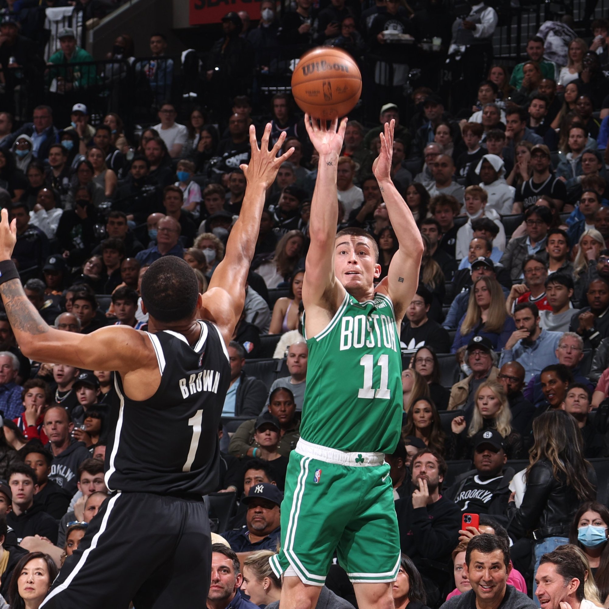 布朗26 8成篮网最后安慰!两战49分屡创新高 冲上全美热搜引热议