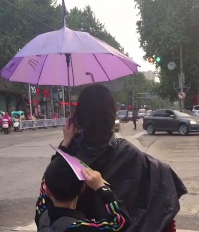 热点|女儿在学校舍不得吃西瓜说给俺妈留着！这些暖心的瞬间，让人泪奔