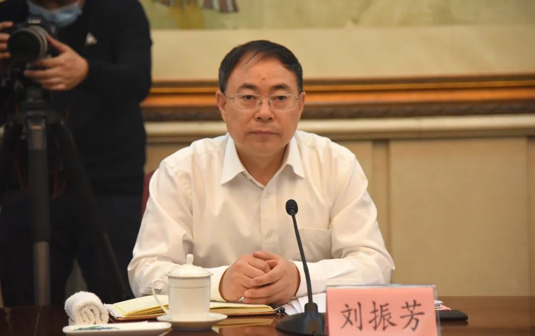 国家铁路局局长刘振芳调研山东铁路工作