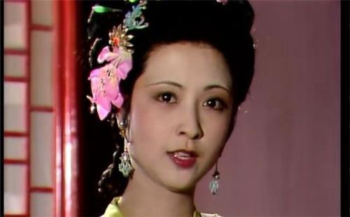 红楼梦:以色事人的二尤姐妹花,竟然与淑女薛宝钗的