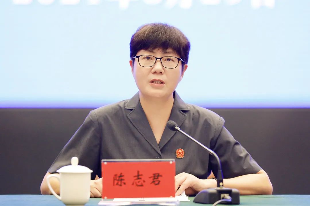 宁波中院召开队伍教育整顿工作总结会