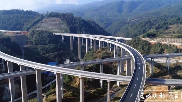 又一条!保泸高速明天15点通车