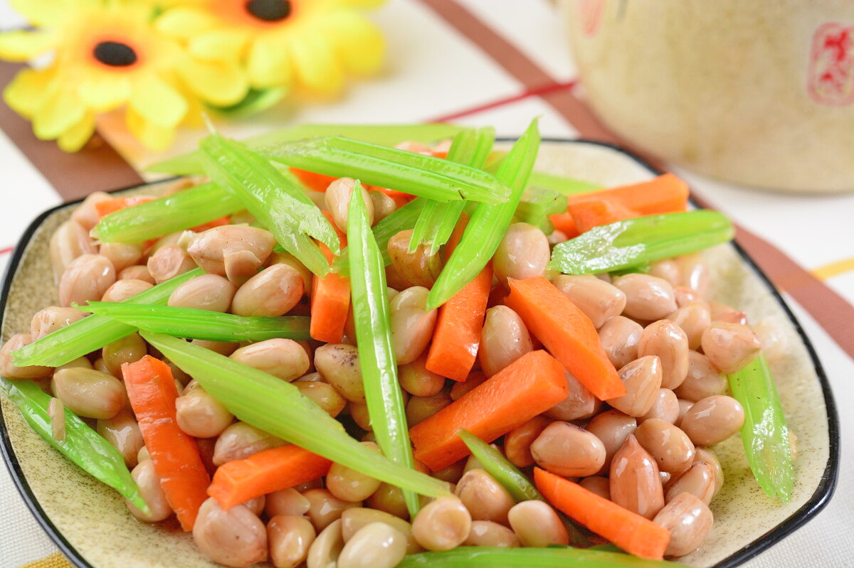 "天然降糖食物"排行榜,芹菜排倒数第一,洋葱排第3,建议了解