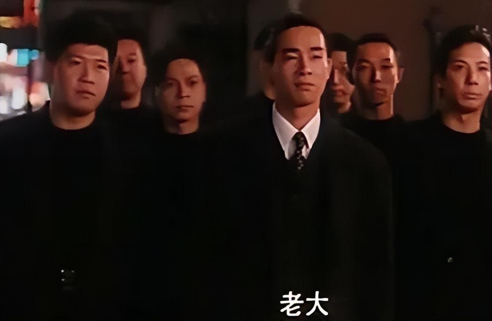 回顾山西狼帮覆灭记武器精良抢占医院公开举行黑社会阅兵