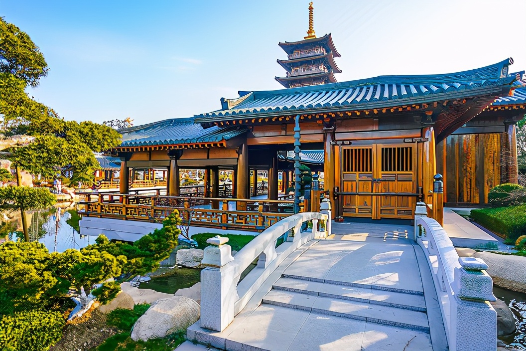 上海不出名的寺院,一夜間成網紅景點,漢服與和服扎堆,後來居上