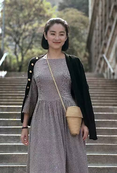林青霞 王祖贤 朱茵 关之琳年轻时有多美?倾国倾城也不过如此吧