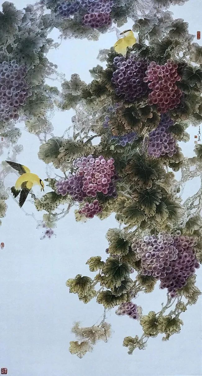 画家王其华—笔下的葡萄气韵生动 风格独特