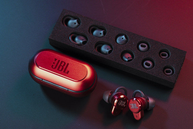 jbl t280tws pro体验:用设计和音质阐述潮流个性