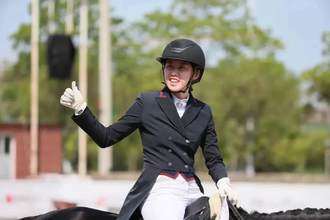 青少年舞步骑手吴悦中国马术发展到现在,比如有些买回国的1.