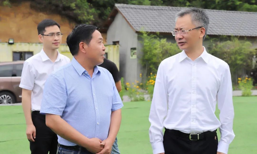 市委常委,组织部长郑敏强到浦江走访调研