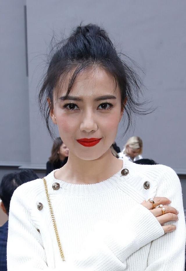 美人在骨不在皮?看43岁高圆圆未修图就明白,容颜已老气质却惊艳