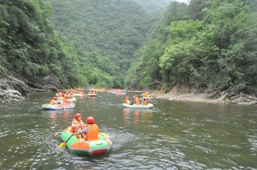 江油市清沟漂流:体验激情与刺激的户外运动