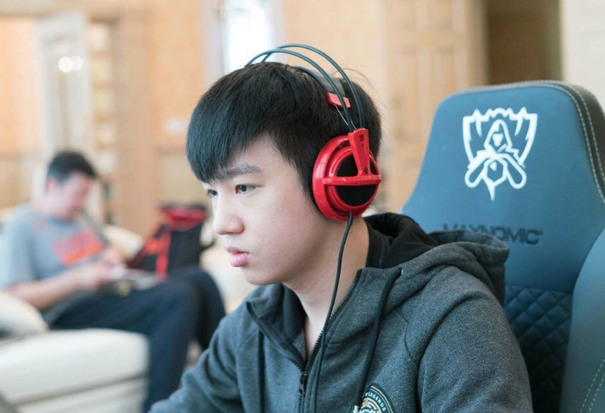 letme分析决赛情况:肯定t1胜率更高,但我的本能告诉我wbg能赢