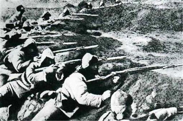 "中国抗日学生军领袖"赵侗撰写《东北义勇军》