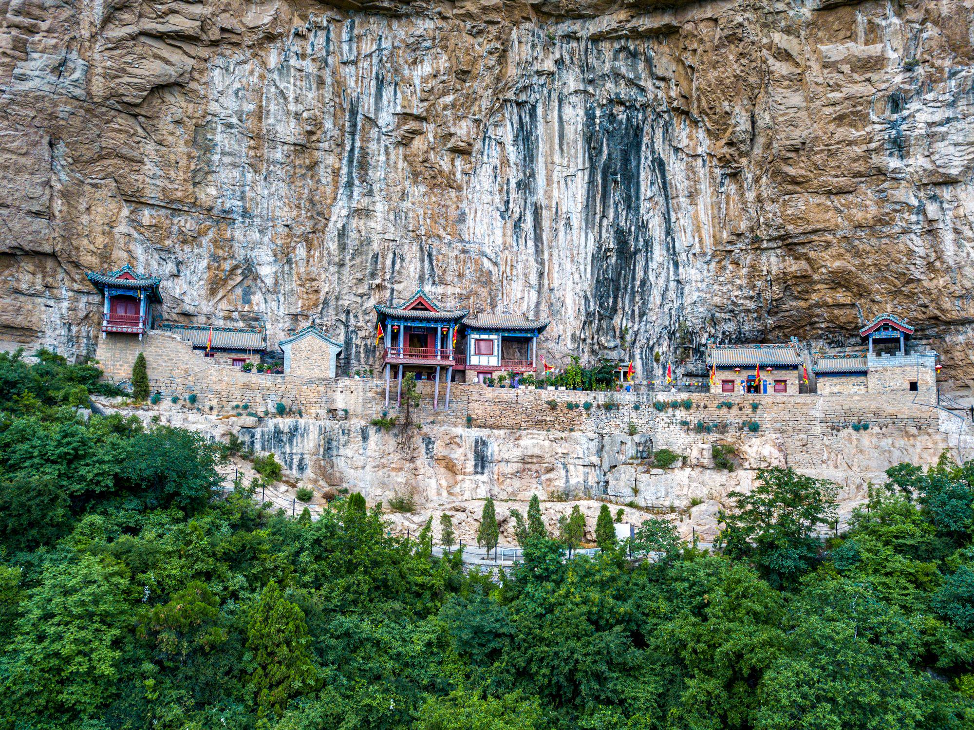 雲丘山3天2晚旅遊攻略:登玉皇頂吃特色美食,探秘罕見的冰洞奇觀