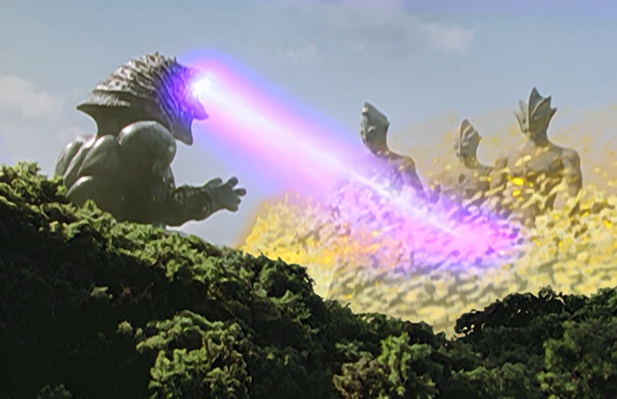 迪迦奥特曼:金字塔出现的时候,为何只有两只怪兽前去搞破坏?