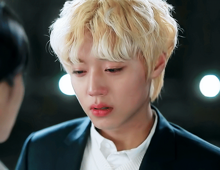 《蔚蓝的春天》朴志训哭戏太美!韩剧男星绝美落泪,玄彬让人心疼