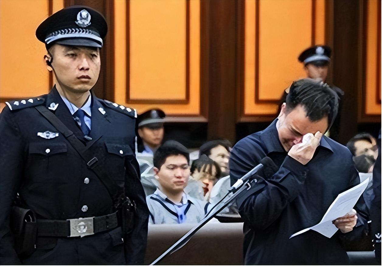 桃色贪官徐其耀:包养146名情妇,包括一对母女,藏钱方式重口味