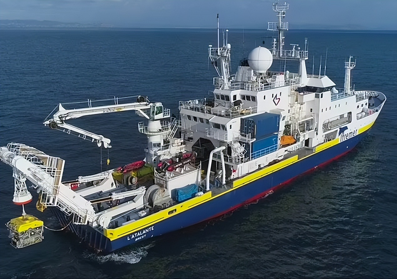 泰坦尼克号深海探险:失联潜艇上的生命信号,希望还在吗?