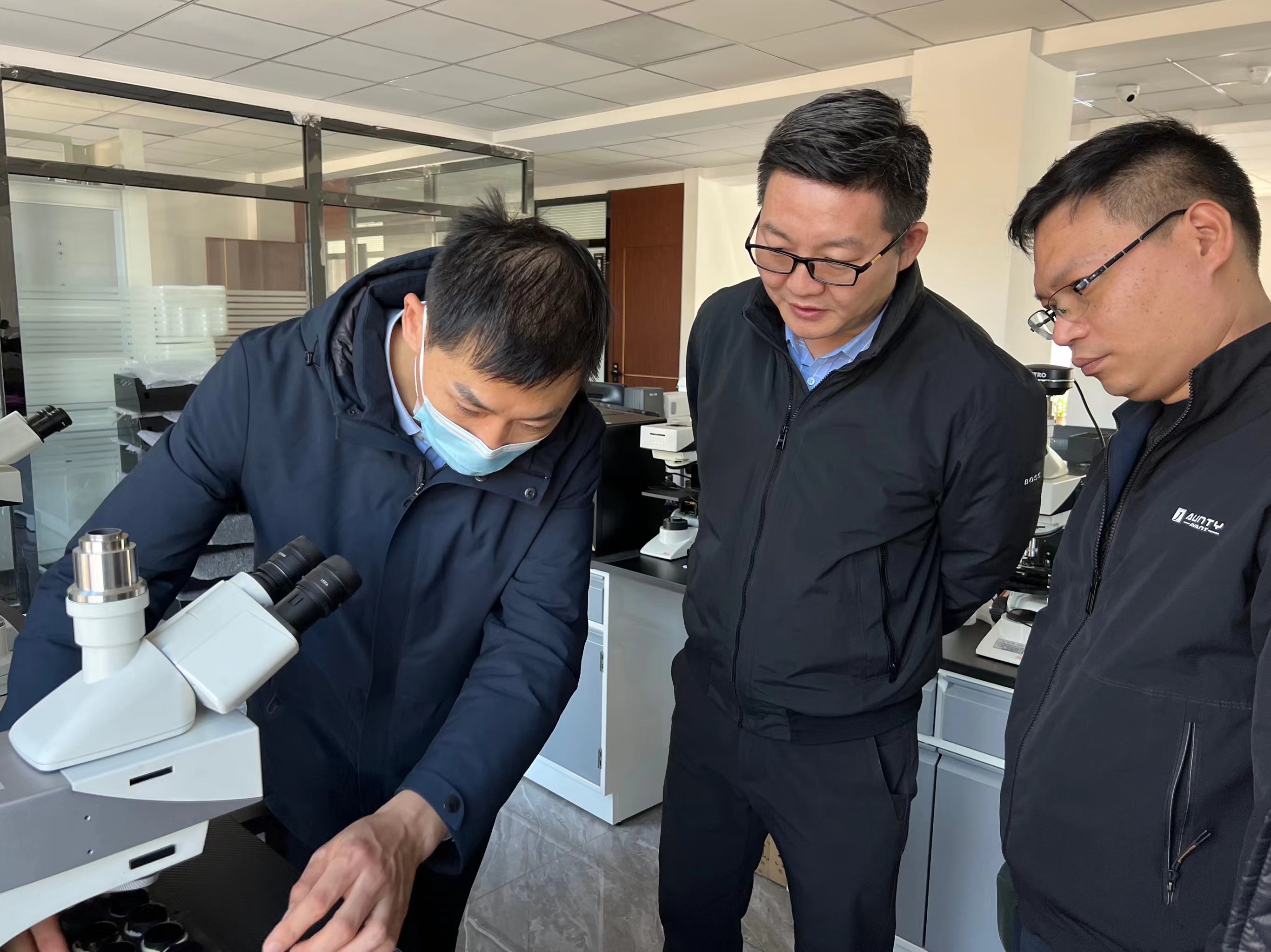 杜明堂老师帮助辽宁拓泰智能公司实操落地上市前的股权激励大会!