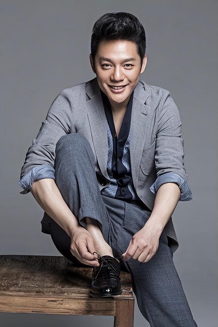 演员傅程鹏成名后抛妻弃子净身出户娶周丽淇前妻红了他糊了