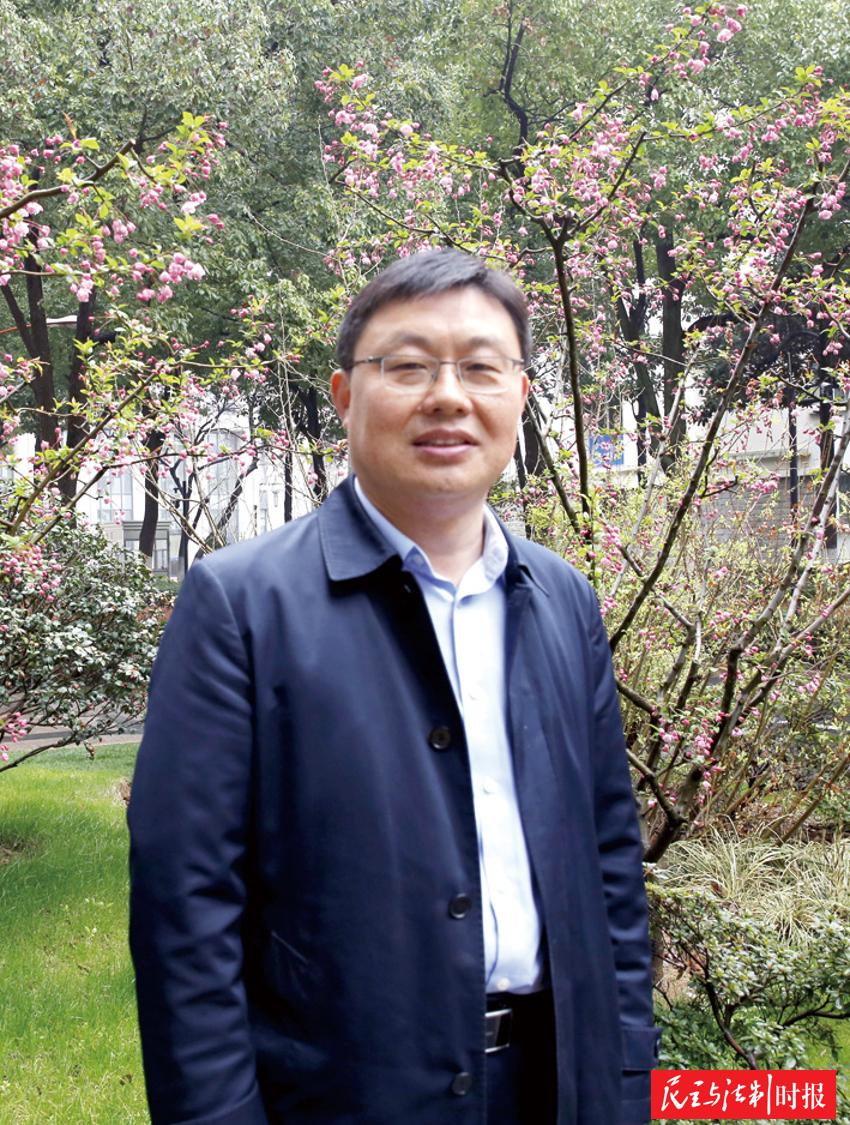 培养复合型应用型法治人才