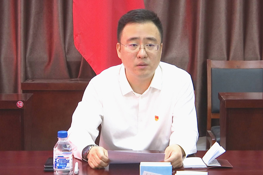 长春市农安县委常委,政法委书记张凯楠深入县委政法委机关党支部讲