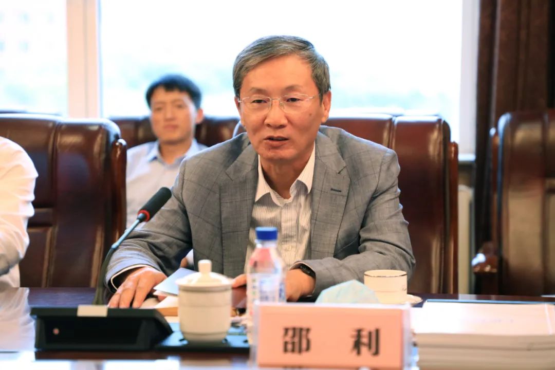 市委常委,组织部长邵利对市属六所高校进行调研指导