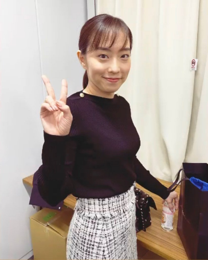 同样一个笑容,石川佳纯和伊藤美诚完全不一样,主要有3个原因