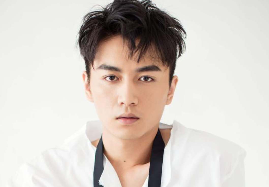 谁说中戏不看颜值?那些中戏最帅校草,个个浓眉大眼,气质阳刚!