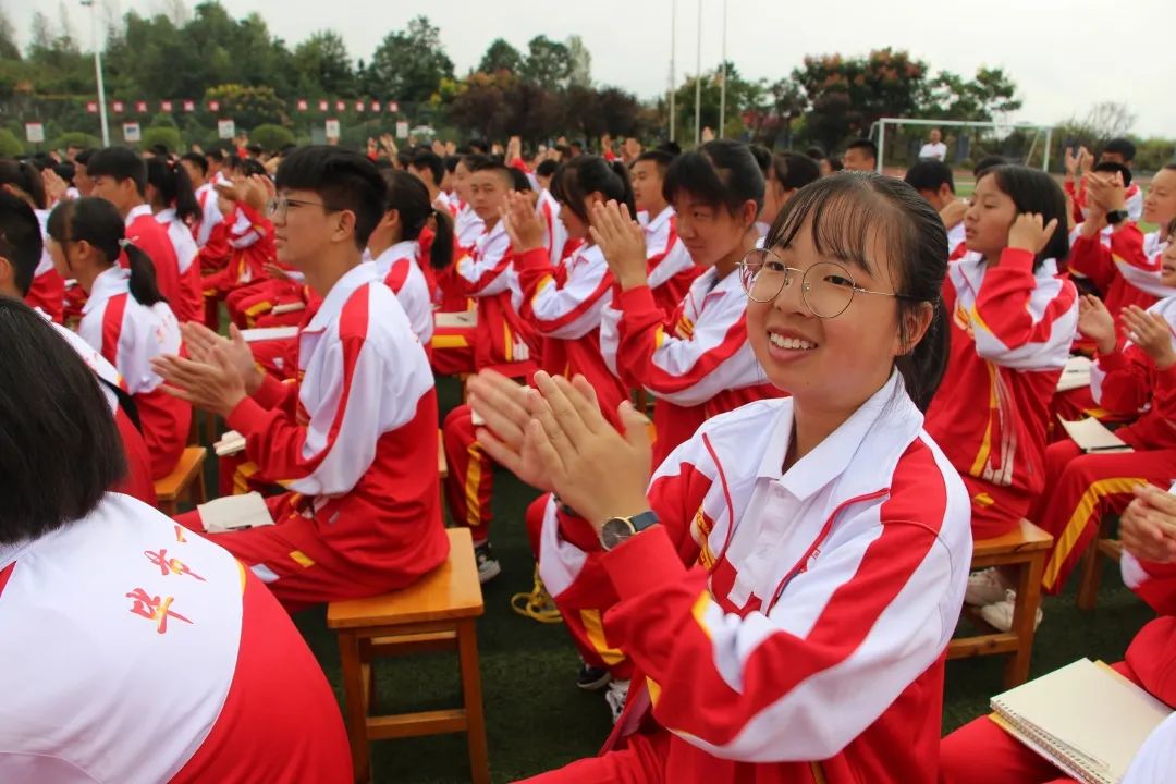 毕节一中 女神图片