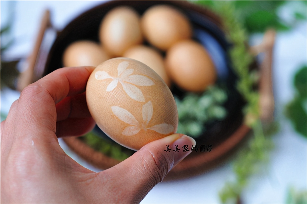 比水煮蛋入味,比茶叶蛋健康,煮一锅"立夏蛋",好吃又好看!