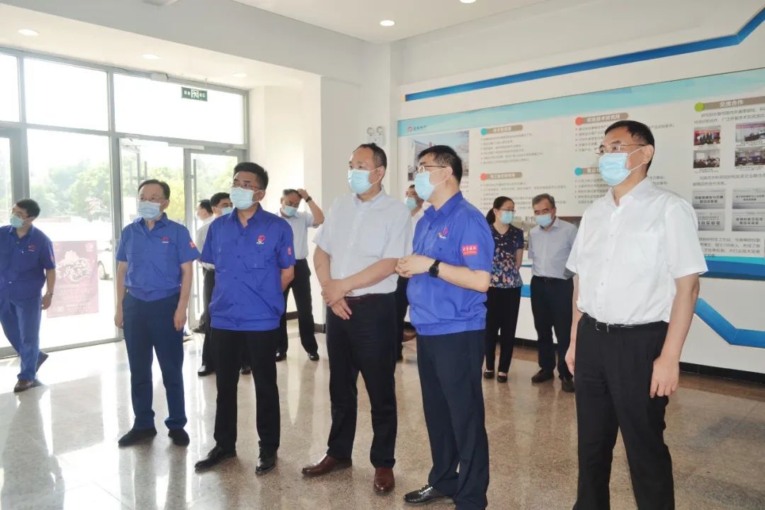 龚艳德调研保变电气