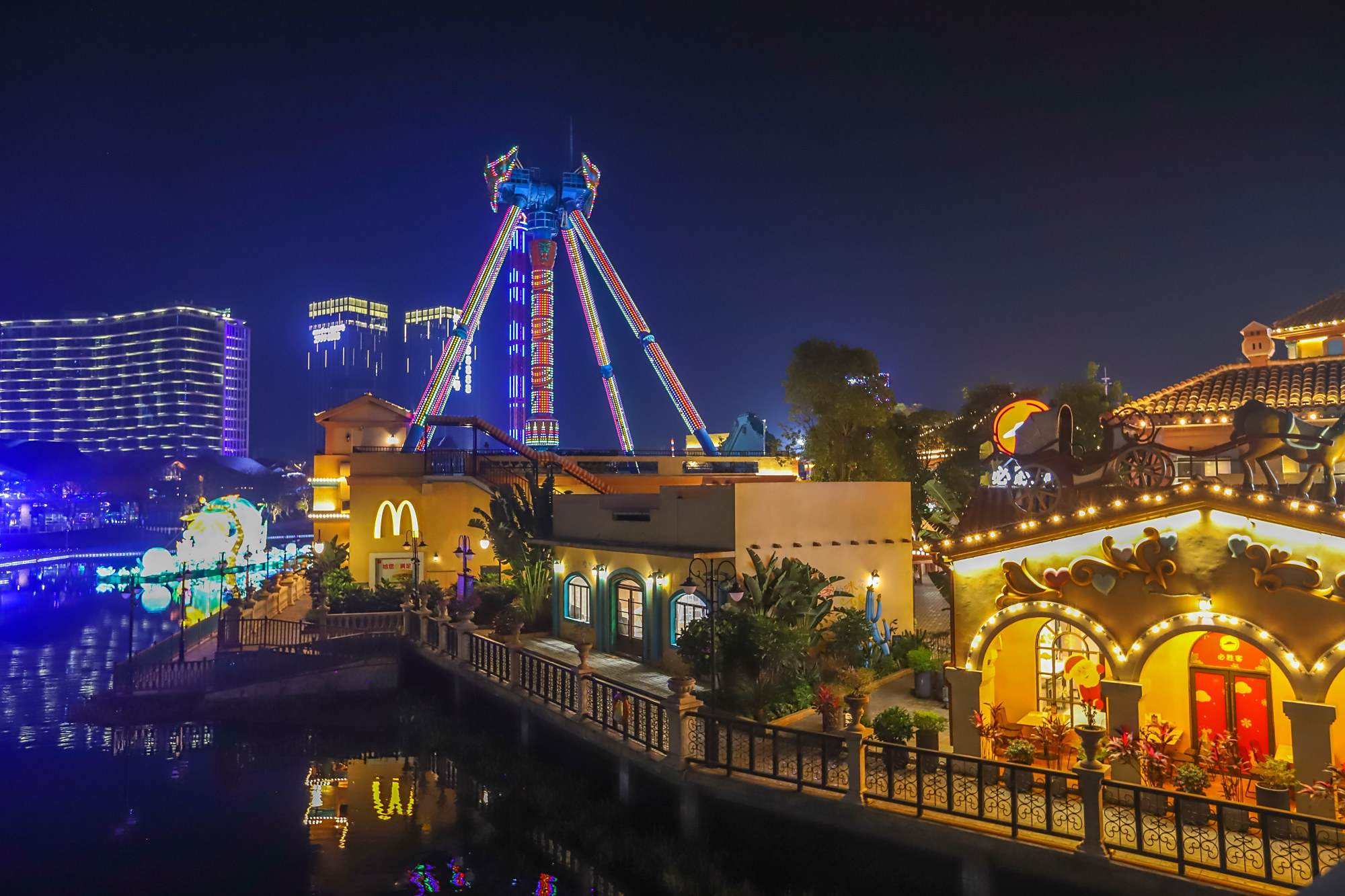 顺德的迪士尼小镇,肾上腺素飙升的机动游戏,玩转一天也不腻