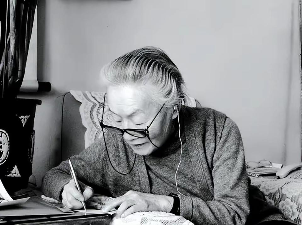 董卿,杨绛,林青霞:读书,是女人对抗岁月最好的良药