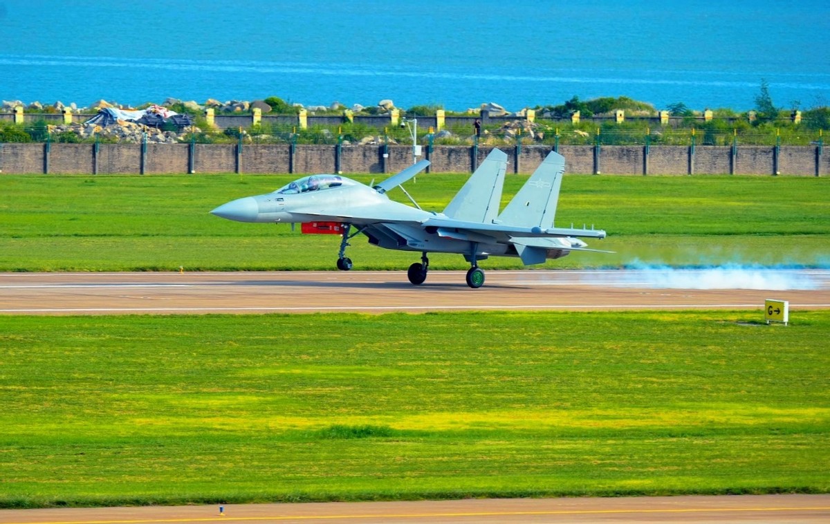 歼-11bh换上国产"太行"发动机!歼-20的"峨眉"还会远吗?